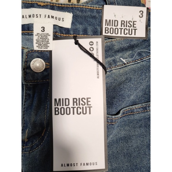 Almost Famous Womens Mid Rise Bootcut Jeans Medium Wash Blue Size 3 NWT - Picture 4 of 5